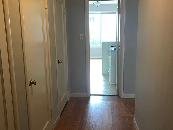 4th image of 2645 Polk St APT 206