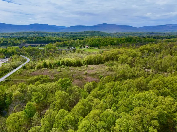 Mike Krout Rd, Saugerties, NY 12477