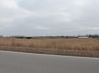 2 Frontage Rd, Carterville, IL 62918