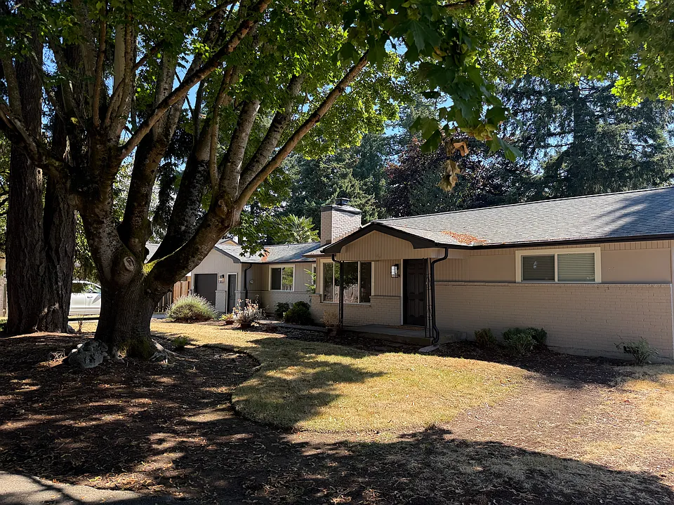4239 S 184th Pl