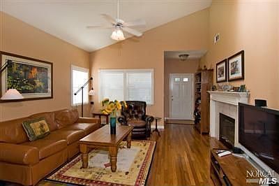 4th image of 17 Forrester Ln