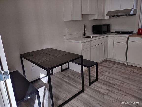 4th image of 2963B Audubon Cir