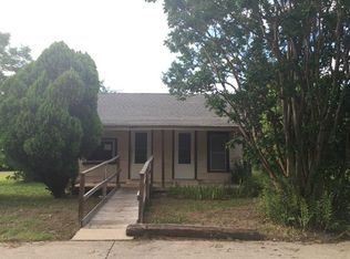 308 Henry St, Waxahachie, TX 75165