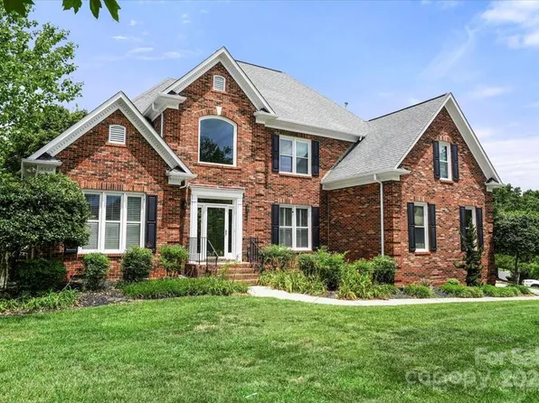 12811 Cadgwith Cove Dr, Huntersville, NC 28078