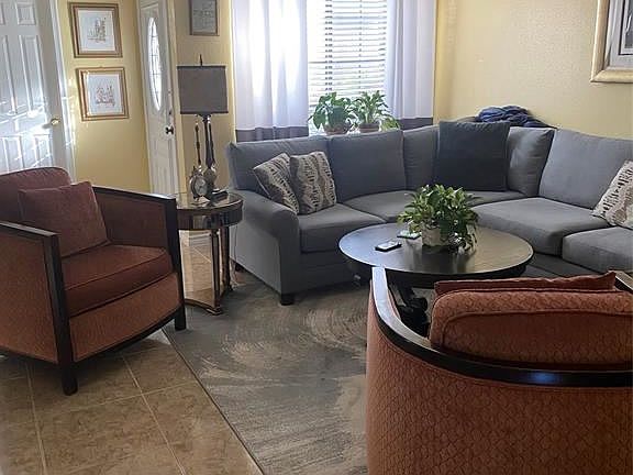 3rd image of 736 Country Place Dr APT C
