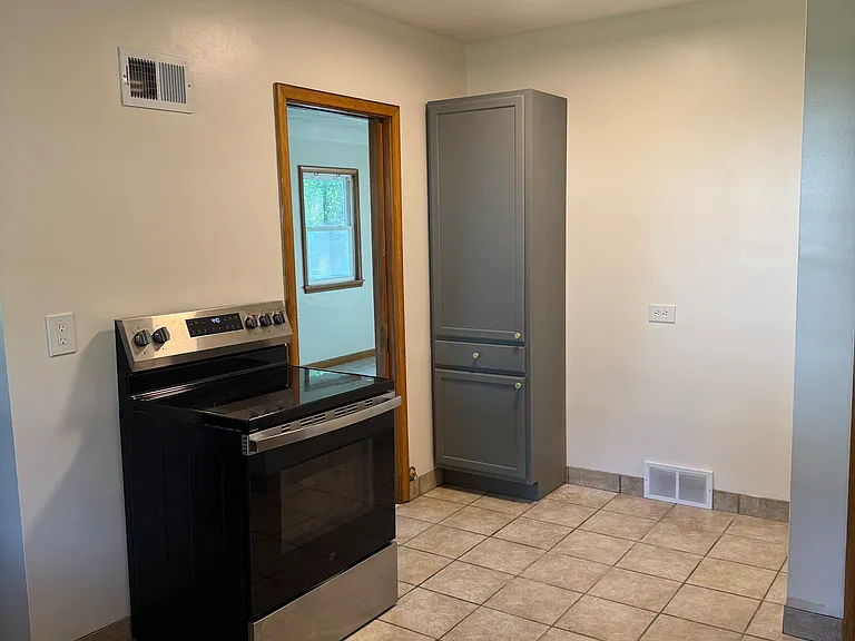 1536 Fulham St #1536 — Photo 6