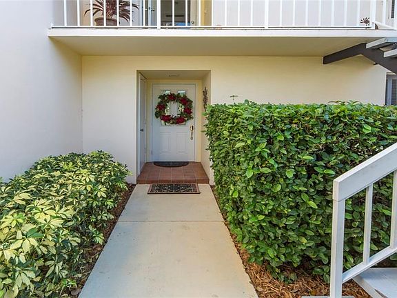 3rd image of 4680 SW Parkgate Blvd #1-1