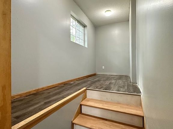 3rd image of 4715 Fremont Ave N #2