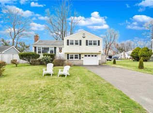 46 Baldwin Ter, Fairfield, CT 06824