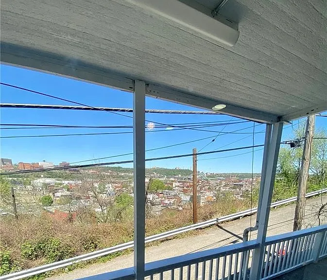 1004 Fritz St — Photo 3