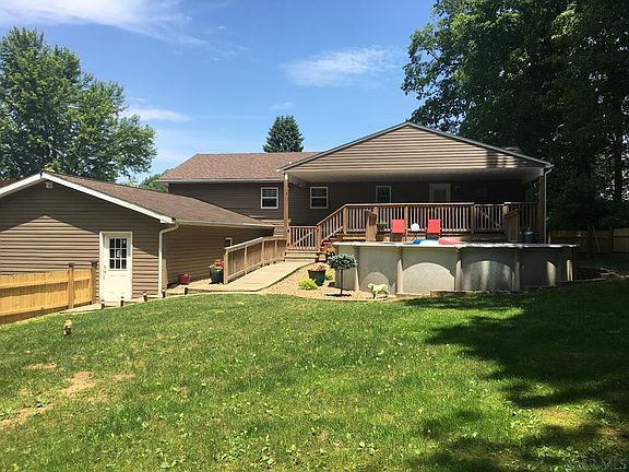 5th image of 124 Gemini Dr