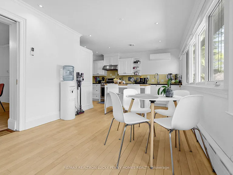 96 Whitehall Rd — Photo 14