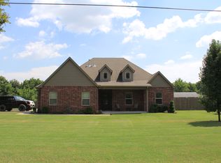 1112 NE 12th St, Wagoner, OK 74467