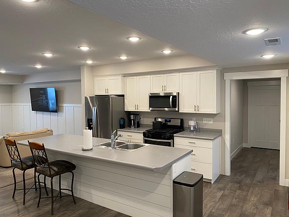 Kitchen area