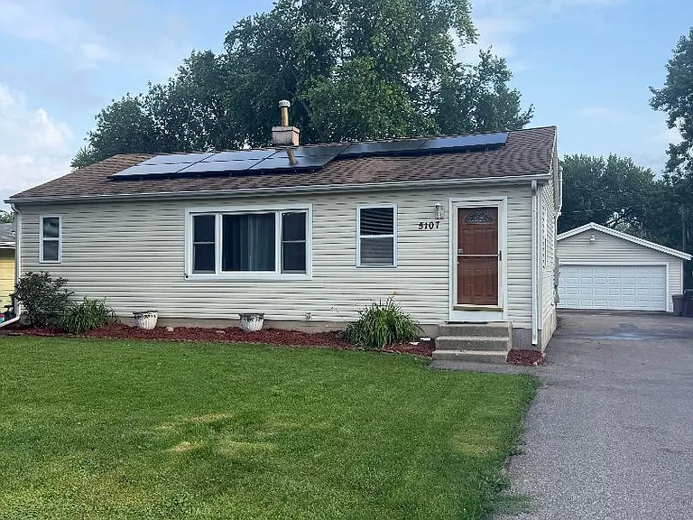 5107 Willow Ln — Photo 2