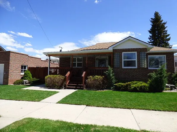 713 W Washington St, Lewistown, MT 59457