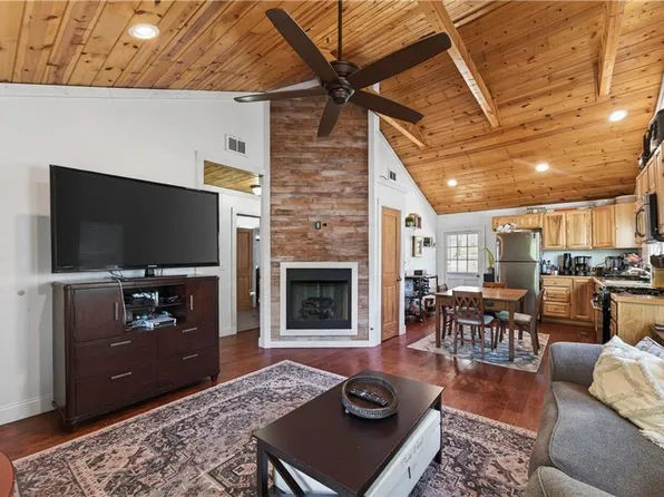4446 Winn St, Acworth, GA 30101