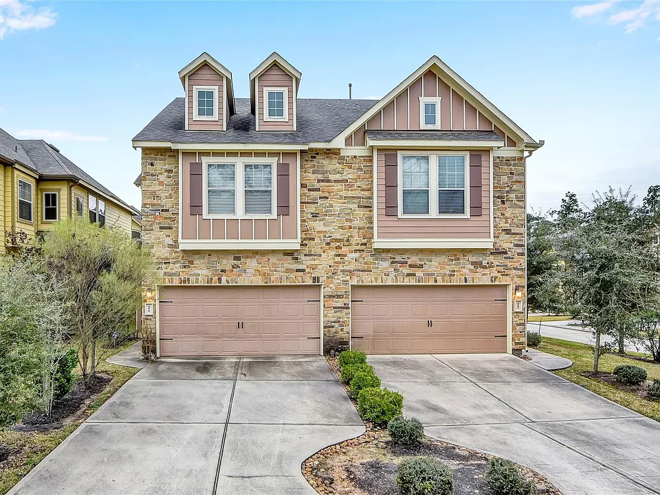 21 Cheswood Manor Dr