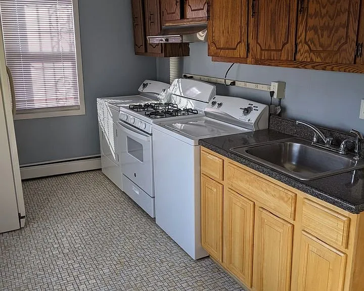 946 Elizabeth Ave #2 — Photo 17