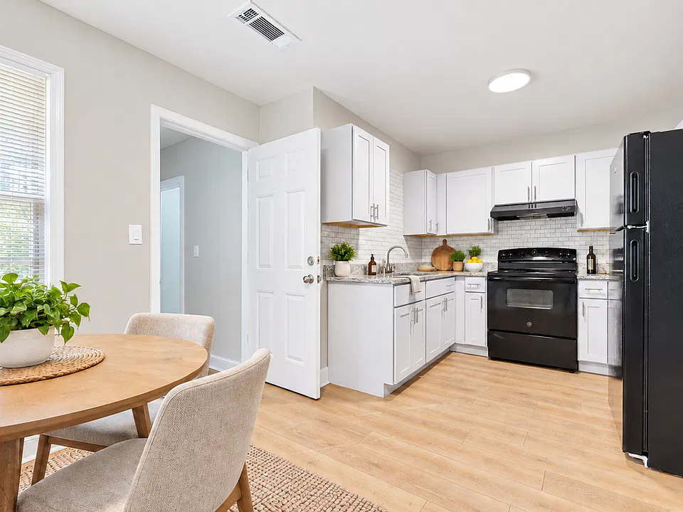 Dogwood Lane Apartments