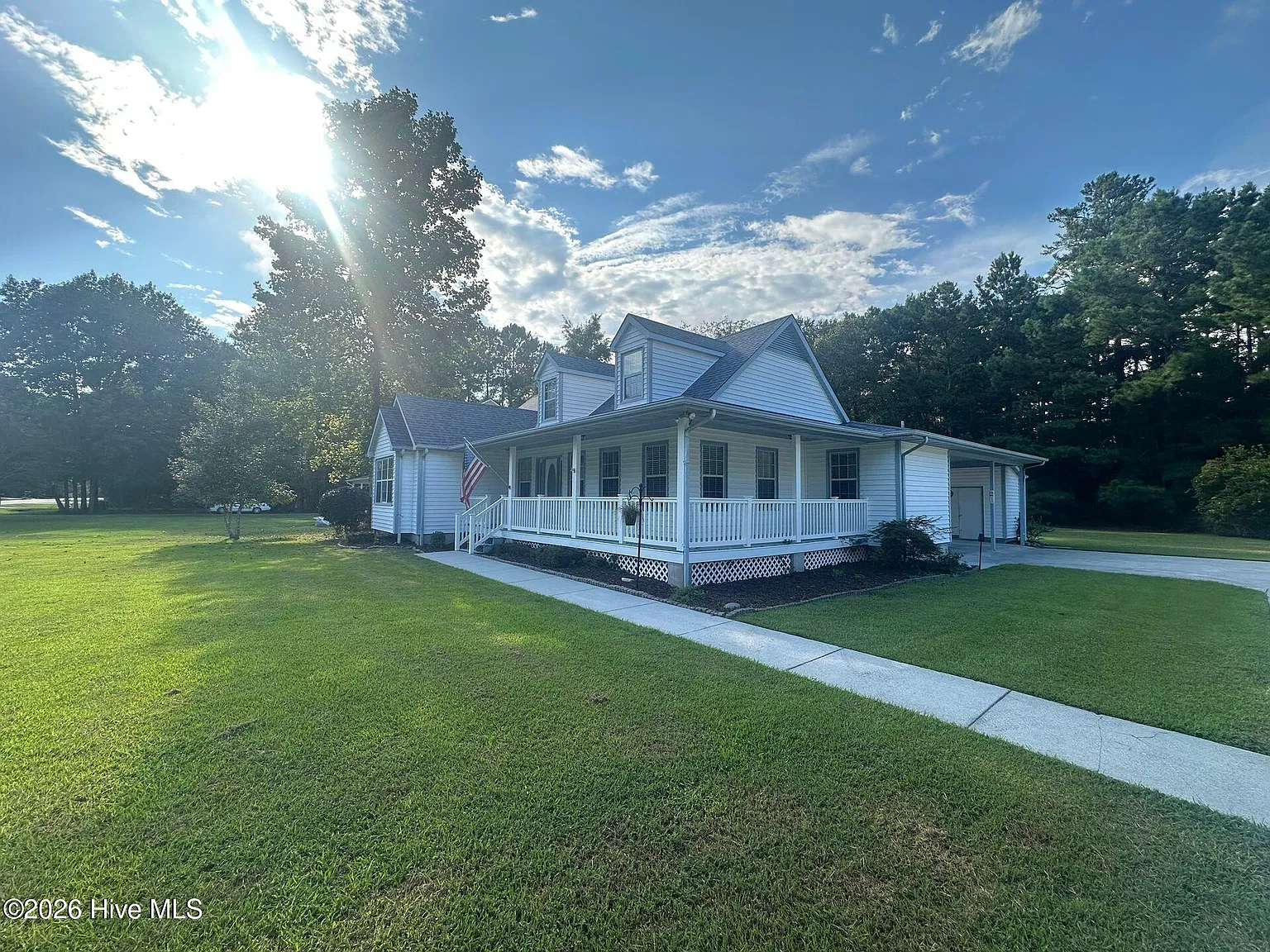 3 bed, 2.0 bath, 1681 sqft, $1,850 — Photo 4