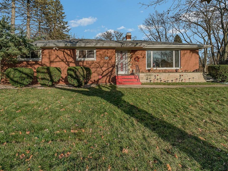 1st image of 5917 Hayes Pl