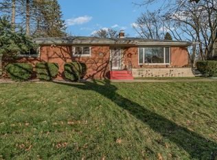 5917 Hayes Pl, Merrillville, IN 46410