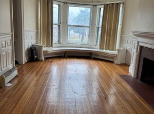 189 Bay State Rd APT 1, Boston, MA 02215