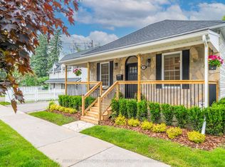 29 Wells St, Aurora, ON L4G1S8