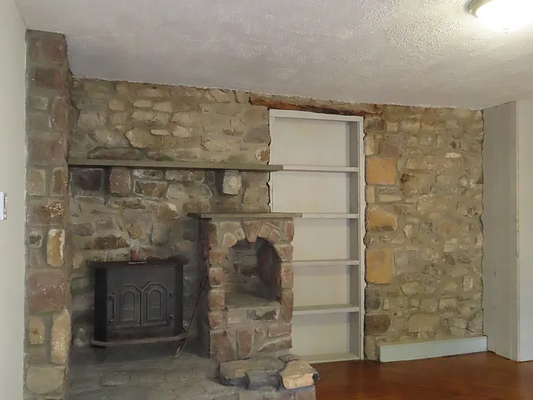 1008 Reading Ave — Photo 15