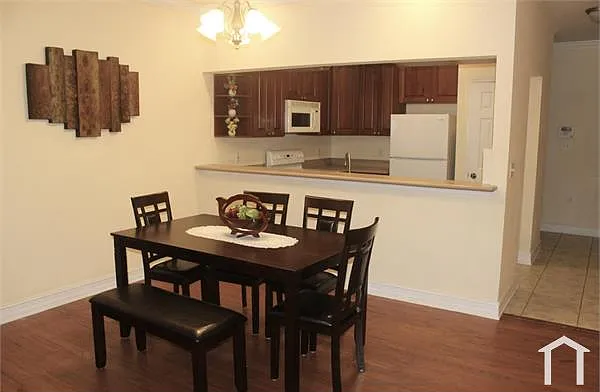 1501 Crescent Hill Dr — Photo 5