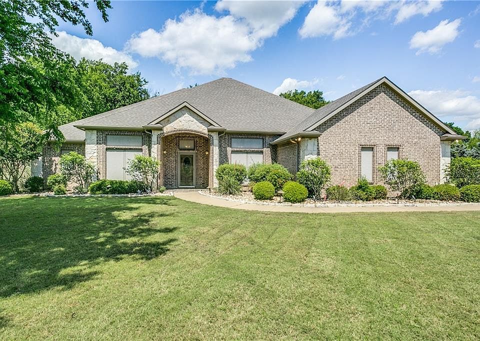 1st image of 561 Westward Dr