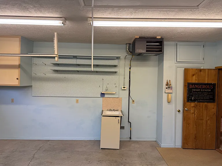 2903 W 21st St — Photo 22