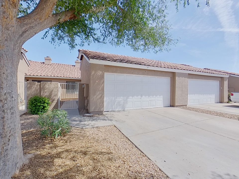Unit 39
2 BD / 2 BA Townhouse