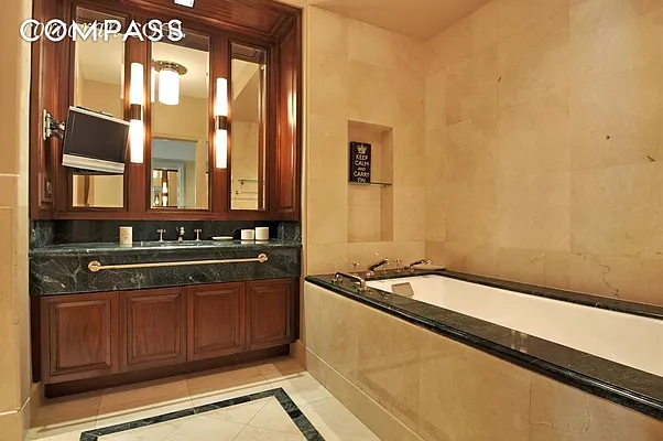 Rented by Compass | media 32