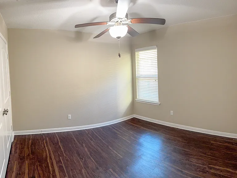 3407 Castleton Dr — Photo 27