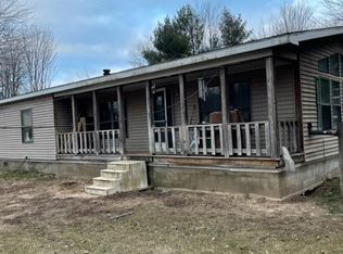 177 Trent Rd, Ravenna, MI 49451