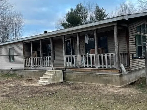 177 Trent Rd, Ravenna, MI 49451