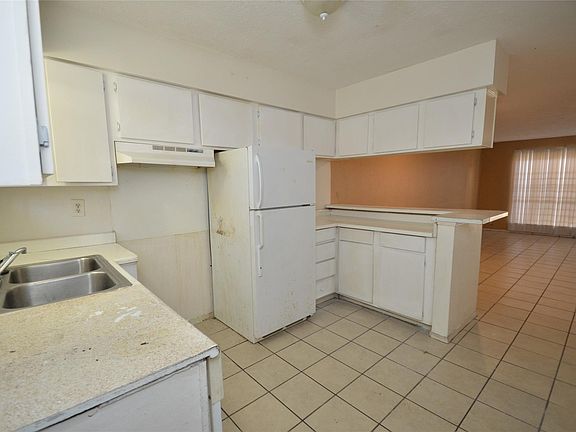 4th image of 6305 Westward St APT 151