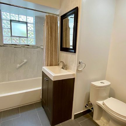 5th image of 7020 N Washtenaw Ave #2