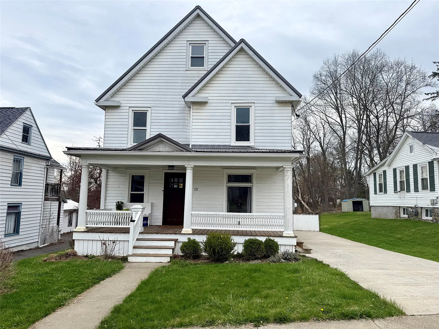 13 Sherwood Ave photo 1