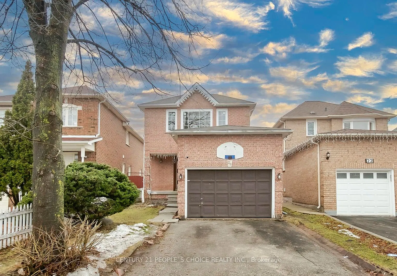 4 bed, $2,950 — Photo 1