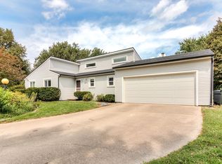 1912 Galena St, Urbana, IL 61802