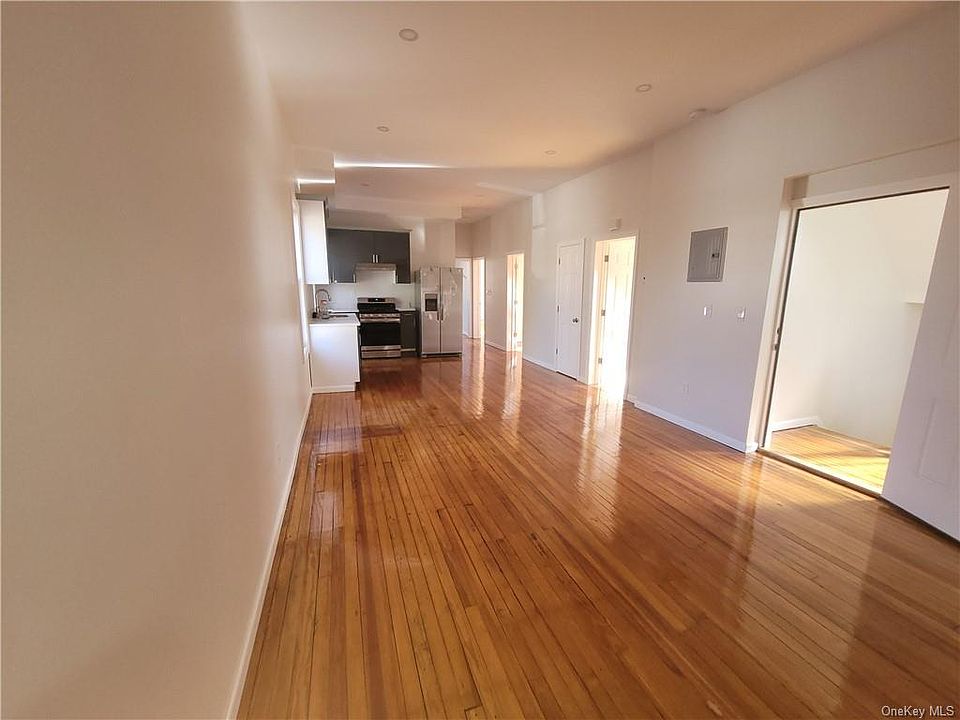 1st image of 4256 Digney Ave