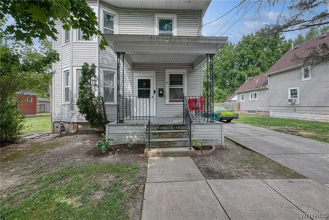 92 Humason Ave photo 1