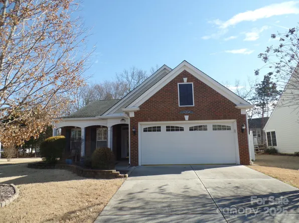 9018 Kestral Ridge Dr, Charlotte, NC 28269