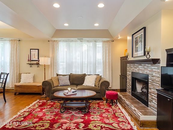 2nd image of 1307 W Sunnyside Ave #1