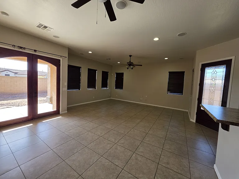 2328 E Alida Trl — Photo 5