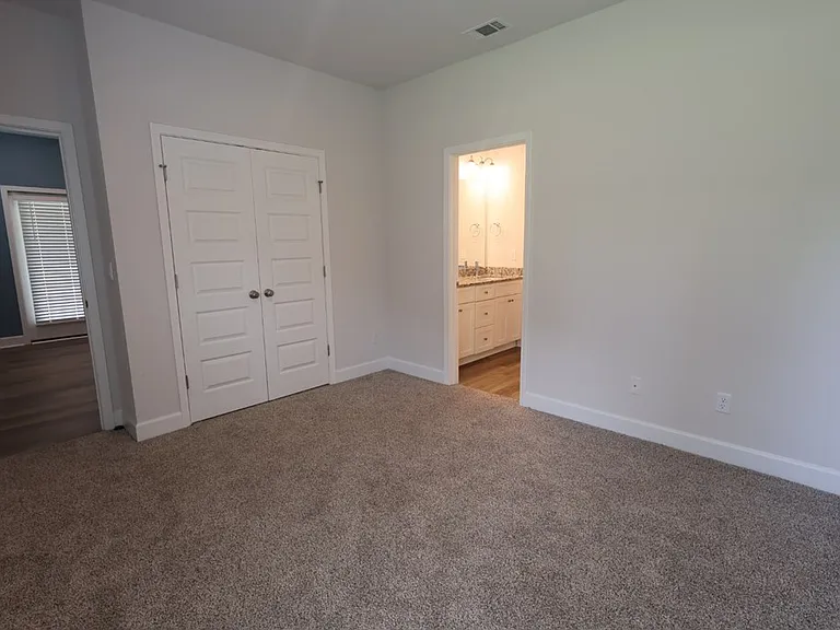 2017 Tottenham Dr — Photo 20