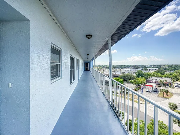 4939 Floramar Ter #904 — Photo 3